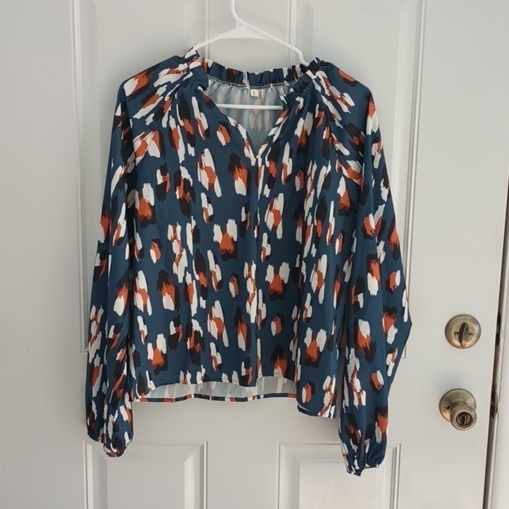 Super cute SHEIN long sleeve blouse size L